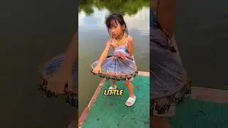 Little Girl Trying To Catch Fish #shortsvideo