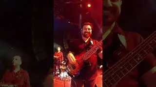 Eda Metin Özülkü Pop Medley Bass Cam