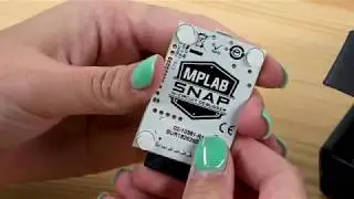 Распаковка нового отладчика MPLAB&reg; Snap