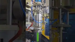 Extrusion blow molding machine for PVC Material