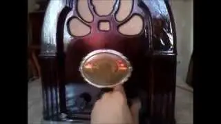 RADIO CAPILLA (CIRCA 1935)