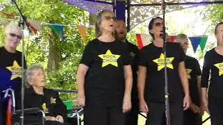 Rock Choir sing Roll With It at Stourport Carnival on 06/09/25