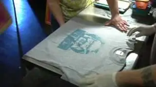 FreeScreening: Live Screen Printing