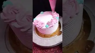 flowers cake decorating idea #youtubeshorts #shortsfeed #shorts #cake #trending #viral #reels