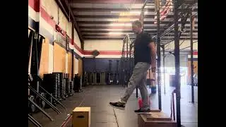 Single leg landing transition to double leg jump