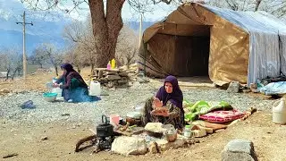Baking fire bread: Nomadic women's hard winter experience in tents
