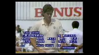 ENGLAND v AUSTRALIA 1st TEST MATCH DAY 5 HEADINGLEY JUNE 13 1989 TERRY ALDERMAN GRAHAM GOOCH BORDER