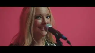 American Blonde - You Look Better On The Way Out (Official Music Video)