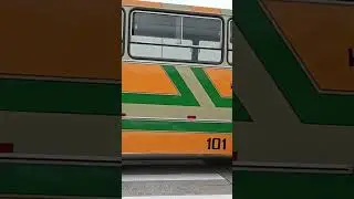 &Ocirc;nibus antigo - Exponi 2022 Curitiba