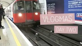 Vlogmas Day 2 - My London commute | CharliMarieTV