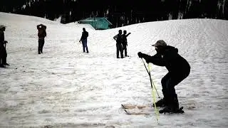 NARESH SKIING @ SONMARG