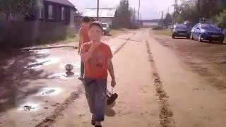 друг понтуется
