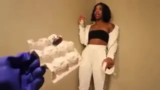 HUGE HISSING COCKROACH PRANK ON GIRLFRIEND - YOUTUBE - FUTURE VIDEOS!!!!!