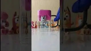 Satisfying Pink Kinetic Sand Sliding in Glass | ASMR Relaxing Shorts