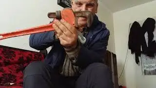 Clé a griffe .N° 1