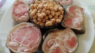 الكرعين أو الهركمة بالحمص على الفاخر طبق دسم و ديال هاد البرد 😋 كل واحدة و الثوابل باش كطيبهم 👍