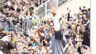 Griffey raising the 12th man flag