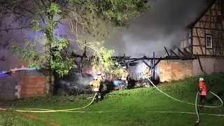Vollbrand in Gundelsheim - 21 Menschen evakuiert
