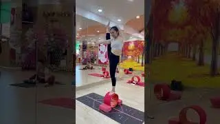 #yoga #balance #fitness #balanceyoga #pose #shortsfeed #shortsviral #bhuvanbam #hit #kidsclass