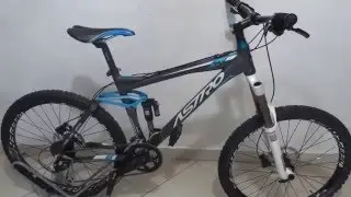 Bicicleta Astro Defense Full,  aro 26, 27velocidades Alivio, Freio Hidr&aacute;ulico