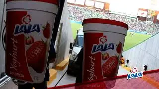 LALA | Activaci&oacute;n Medio Tiempo (Lanzaplayeras) Santos vs Cruz Azul