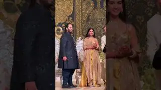 FIRST look of Anant Ambani & Radhika Merchant from their reception 😍 #shorts #anantambani