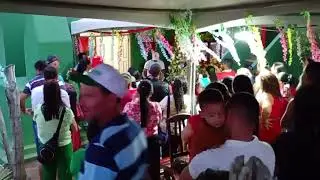 Homenagem ao padre na missa