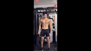 肌肉帅哥健身Fitness Training with a Muscular Male Model근육 남자 모델의 피트니스 루틴筋肉男子モデルのフィットネスルーティン2025.08.01
