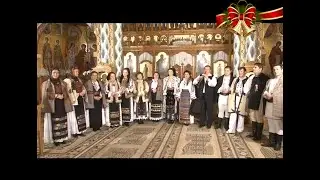 Grup traditional de colindatori - Colo sus, in vremea ceea (arhiva)