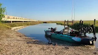 Kayak Fishing a Saltwater Creek For Redfish & Speckled Trout