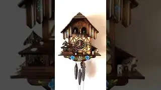 Octoberfest Biergarten musical cuckoo clock. Made in Germany. Moving bier drinker and dancers!