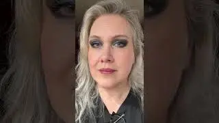 I recreated Allie Dawson&rsquo;s eyelook from the Dede Signature Broken Jewels palette