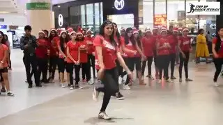 Christmas Flash Mob Pune - Official Video Daxsuds