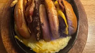 Applebee’s O M Cheese Burger ￼
