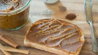 HOW TO MAKE HOMEMADE PUMPKIN BUTTER - Fall Recipe