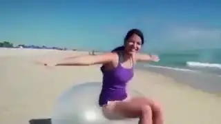 THE MOST FUN TOY OF 2020 - AMAZING BUBBLE BALL