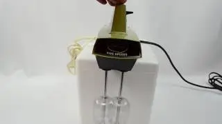 Vintage Sunbeam 5 Speed Mixmaster