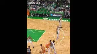 Devin Booker 2 Handed Slam