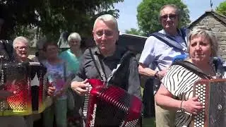 le fan club de JPierre Roy  à Lavastrie Pot d'accueil au musée
