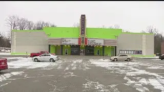 Movies 8 marks final curtain call after decades in business