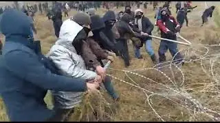 Migrants destroy Polish border fortifications