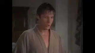 Lee needs to get out of the shower in Scarecrow and Mrs King, Weekend episode 