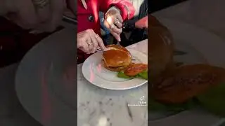#VIP #etiquette #hamburger #ladytips #etiquette #etiqueta #modernEtiquette💂