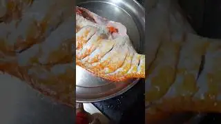Рыба, приготовленная на гриле в духовке.