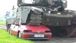 ACF Teambuilding & Events - Marie Curie Cancer Care 2009 Cheftain Tank Car Crush
