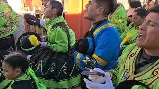 Peregrinos de la Reconciliación, cantos de entrada por las calles del pueblo Tarapacá 2023