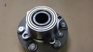 Ступиця передня nsk WH1713 KH8W KH9W MR992374 3880A036.