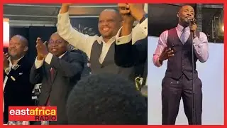 UFUNDI WA ALIKIBA WAMUINUA BABU TALE NA MWANA FA AKIIMBA LIVE UTU TUZO ZA TMA