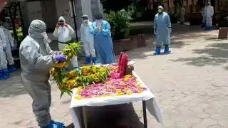 Coronavirus : Devendra Chandrawanshi, SHO of Juni police station in Indore given state funeral