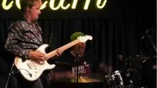 CHAD SMITH'S BOMBASTIC MEATBATS 